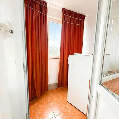 Studio Craiova Апартамент *